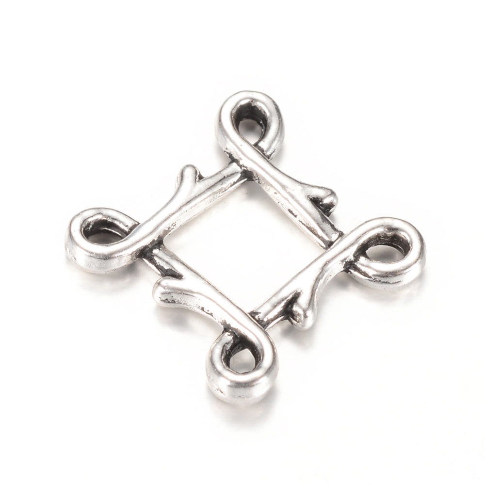 Knotted Square Link