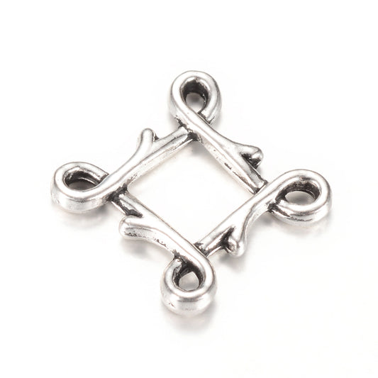 Knotted Square Link